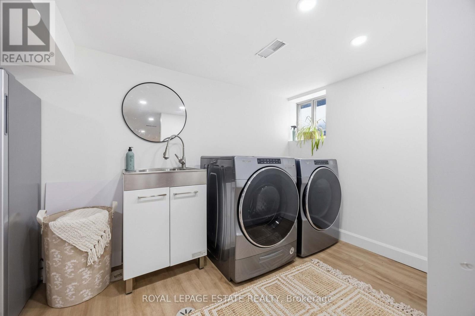 6 Firstbrooke Road, Toronto, Ontario  M4E 2L1 - Photo 31 - E13561772