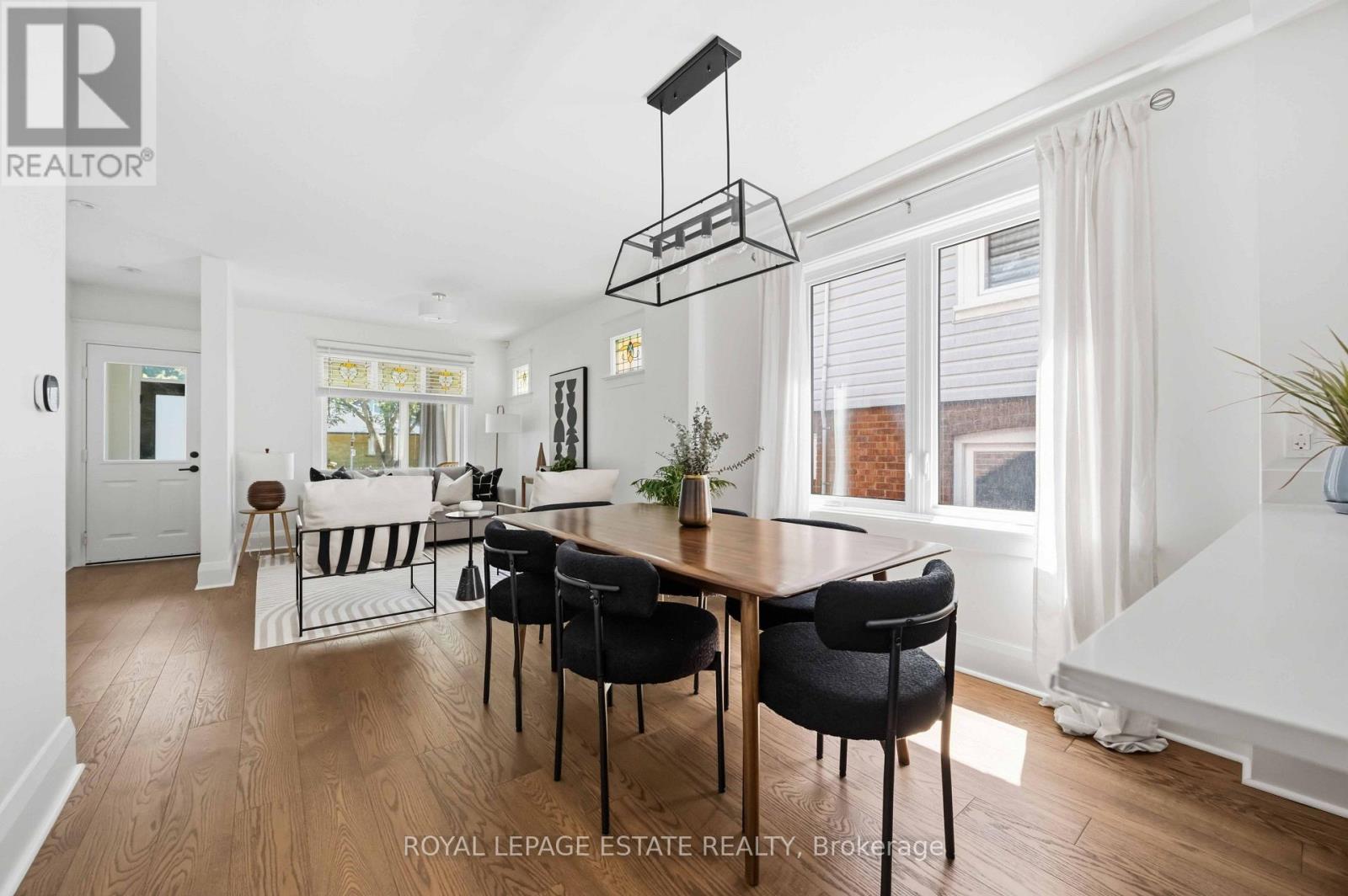 6 Firstbrooke Road, Toronto, Ontario  M4E 2L1 - Photo 7 - E13561772