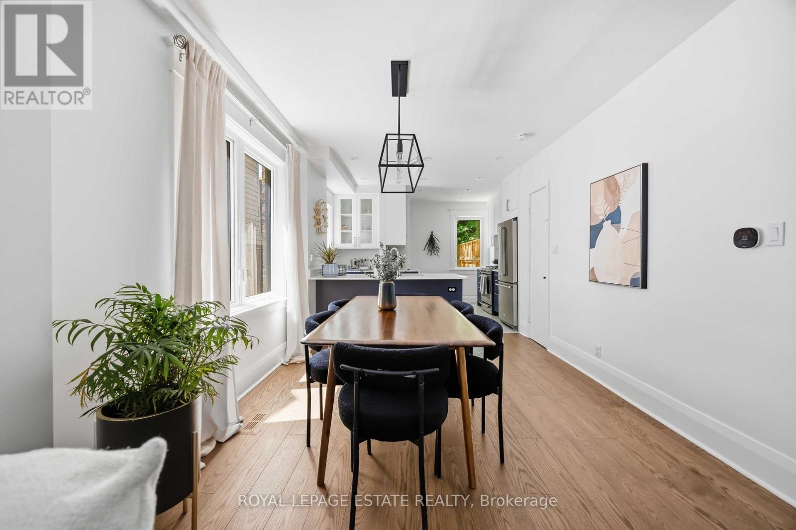 6 Firstbrooke Road, Toronto, Ontario  M4E 2L1 - Photo 8 - E13561772