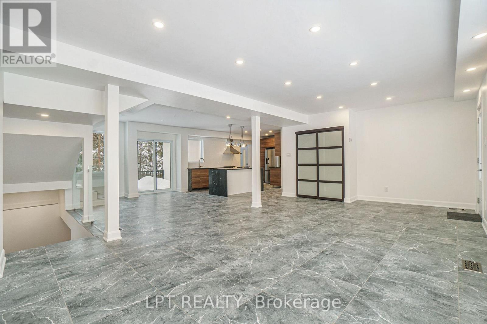 2112 Alta Vista Drive, Ottawa, Ontario  K1H 7L8 - Photo 5 - X13561476