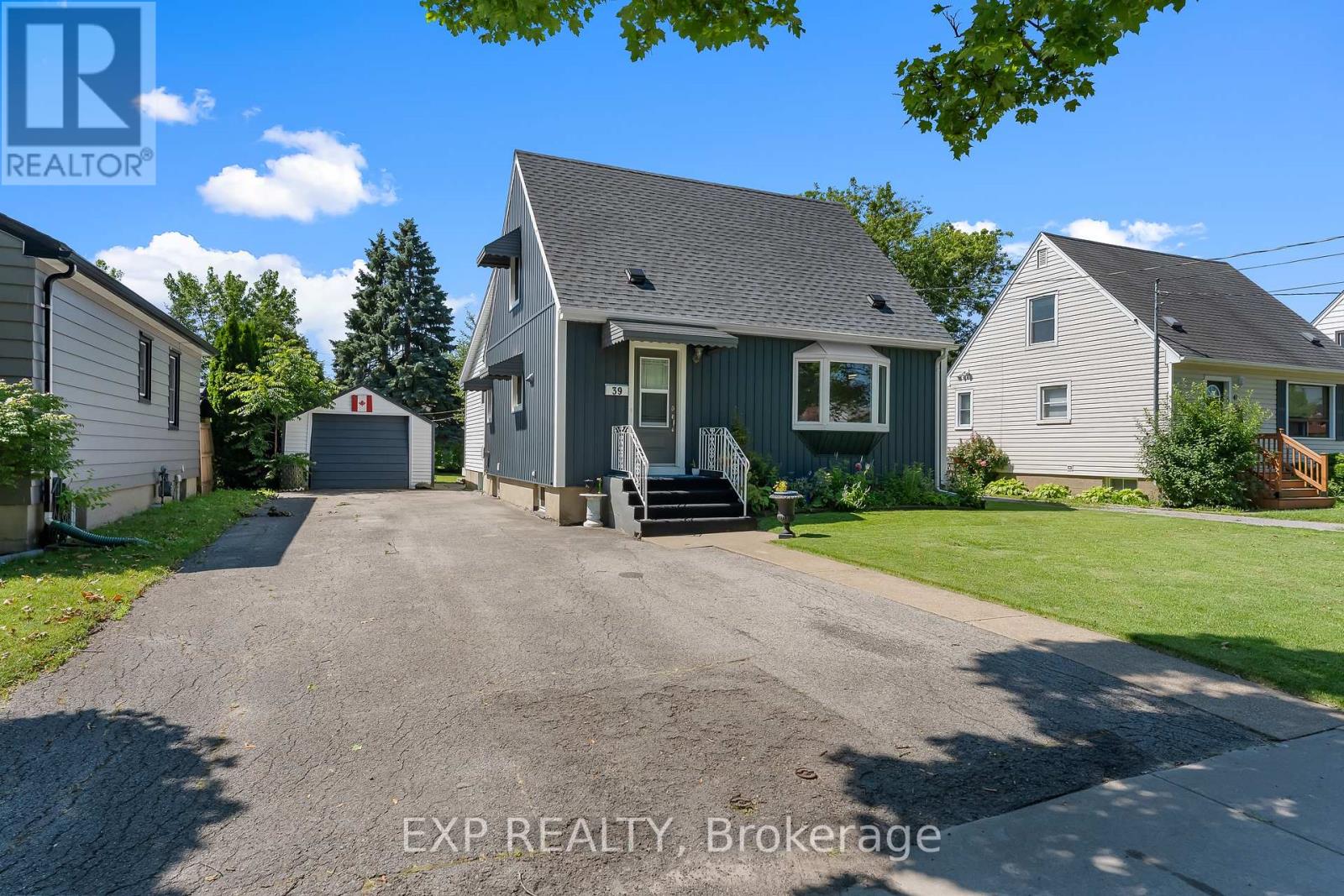39 MCDONALD AVENUE, Thorold (Thorold Downtown)