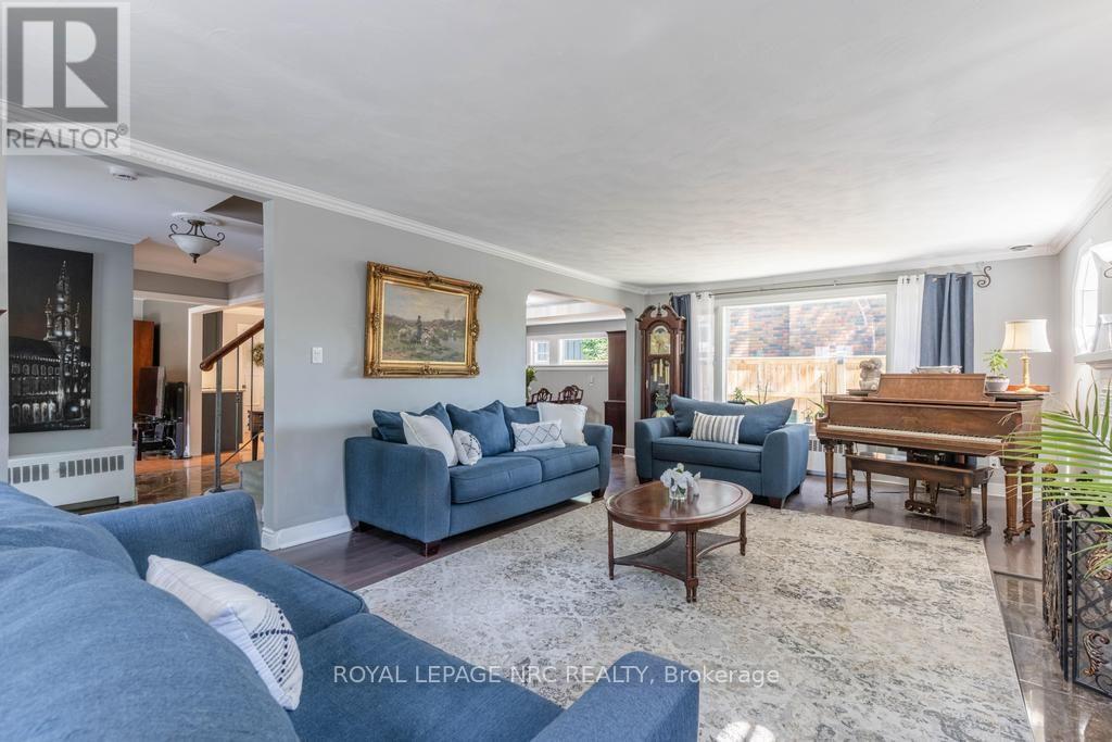 15 Wychwood Road, St. Catharines, Ontario  L2R 3S1 - Photo 18 - X13561520