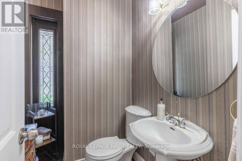 15 Wychwood Road, St. Catharines, Ontario  L2R 3S1 - Photo 28 - X13561520