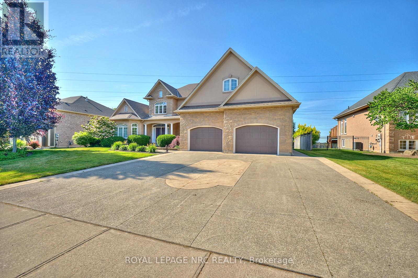 7995 Cathedral Drive, Niagara Falls, Ontario  L2H 2Z2 - Photo 2 - X13561600