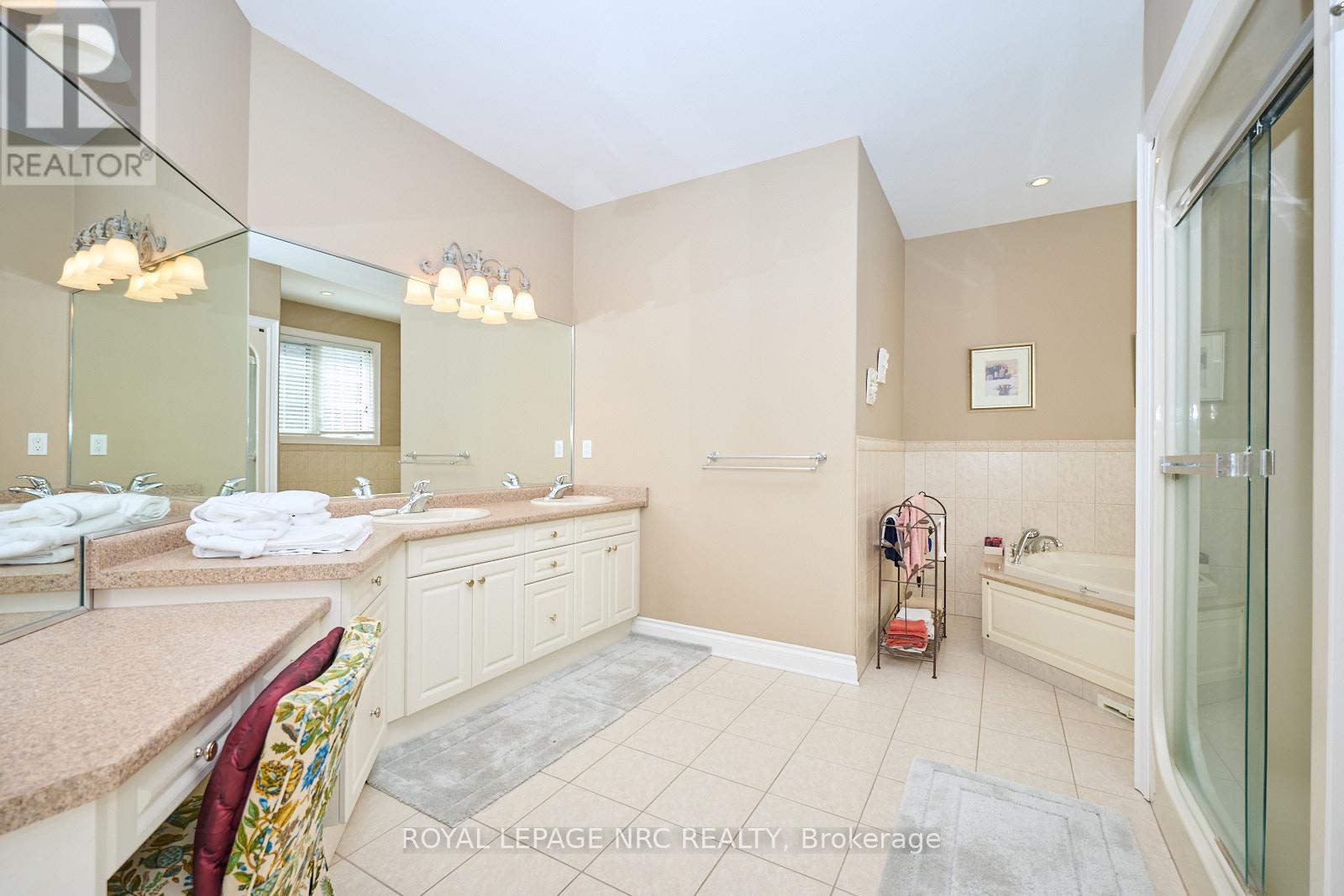 7995 Cathedral Drive, Niagara Falls, Ontario  L2H 2Z2 - Photo 22 - X13561600