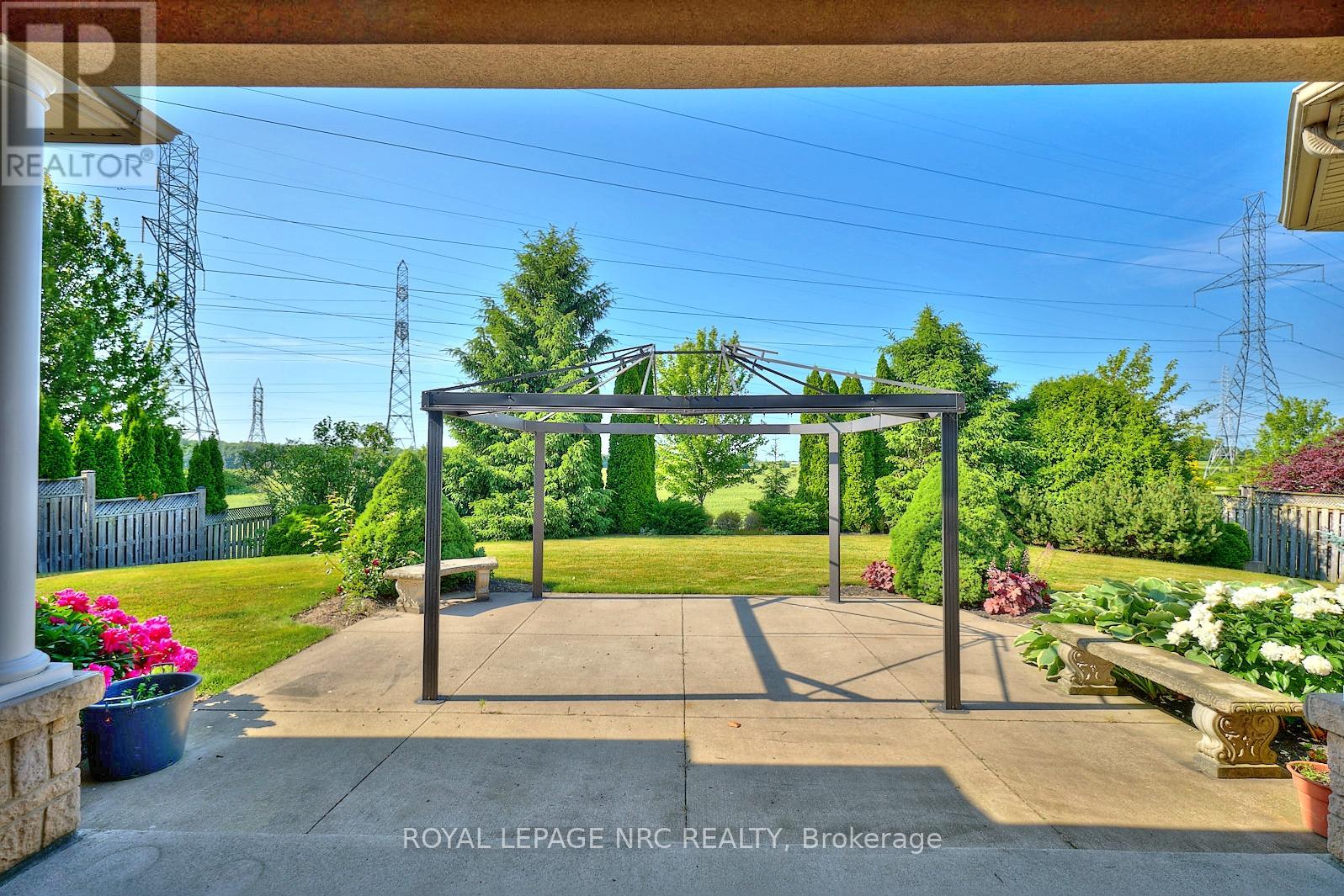 7995 Cathedral Drive, Niagara Falls, Ontario  L2H 2Z2 - Photo 25 - X13561600