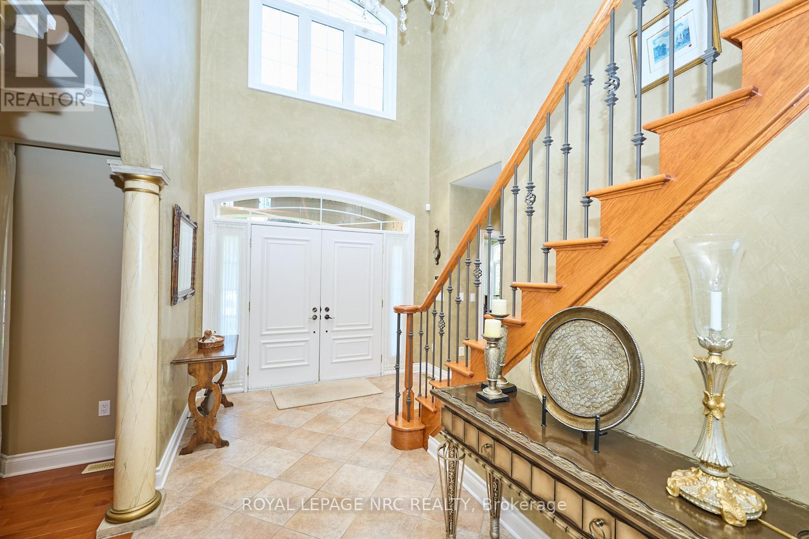 7995 Cathedral Drive, Niagara Falls, Ontario  L2H 2Z2 - Photo 5 - X13561600