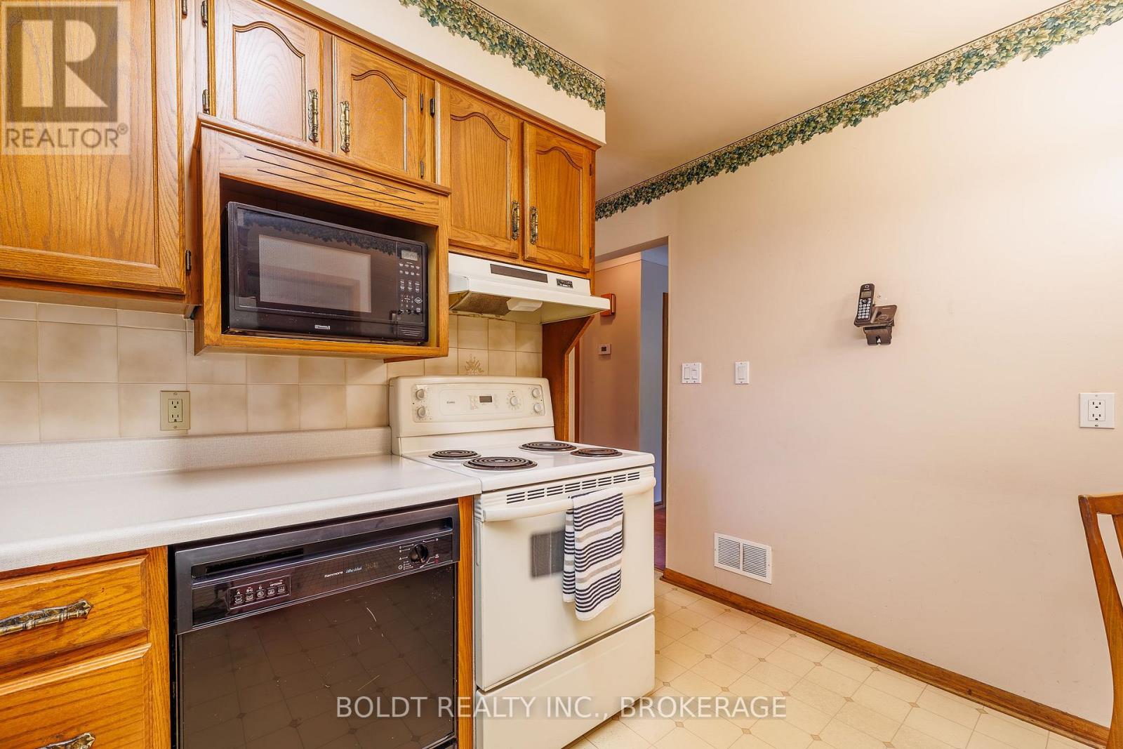 620 Scott Street, St. Catharines (Carlton/bunting), Ontario  L2M 3X8 - Photo 16 - X13561674