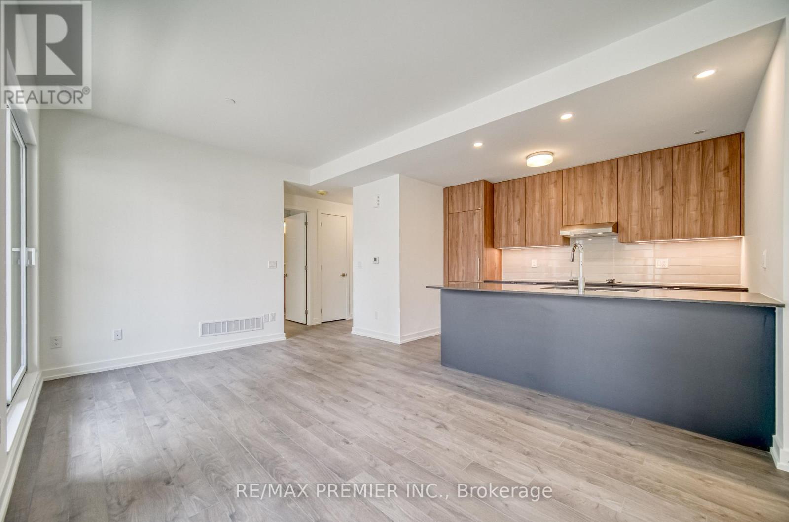 E202 - 7 Red Squirrel Lane, Richmond Hill, Ontario  L4S 0P5 - Photo 10 - N13561514
