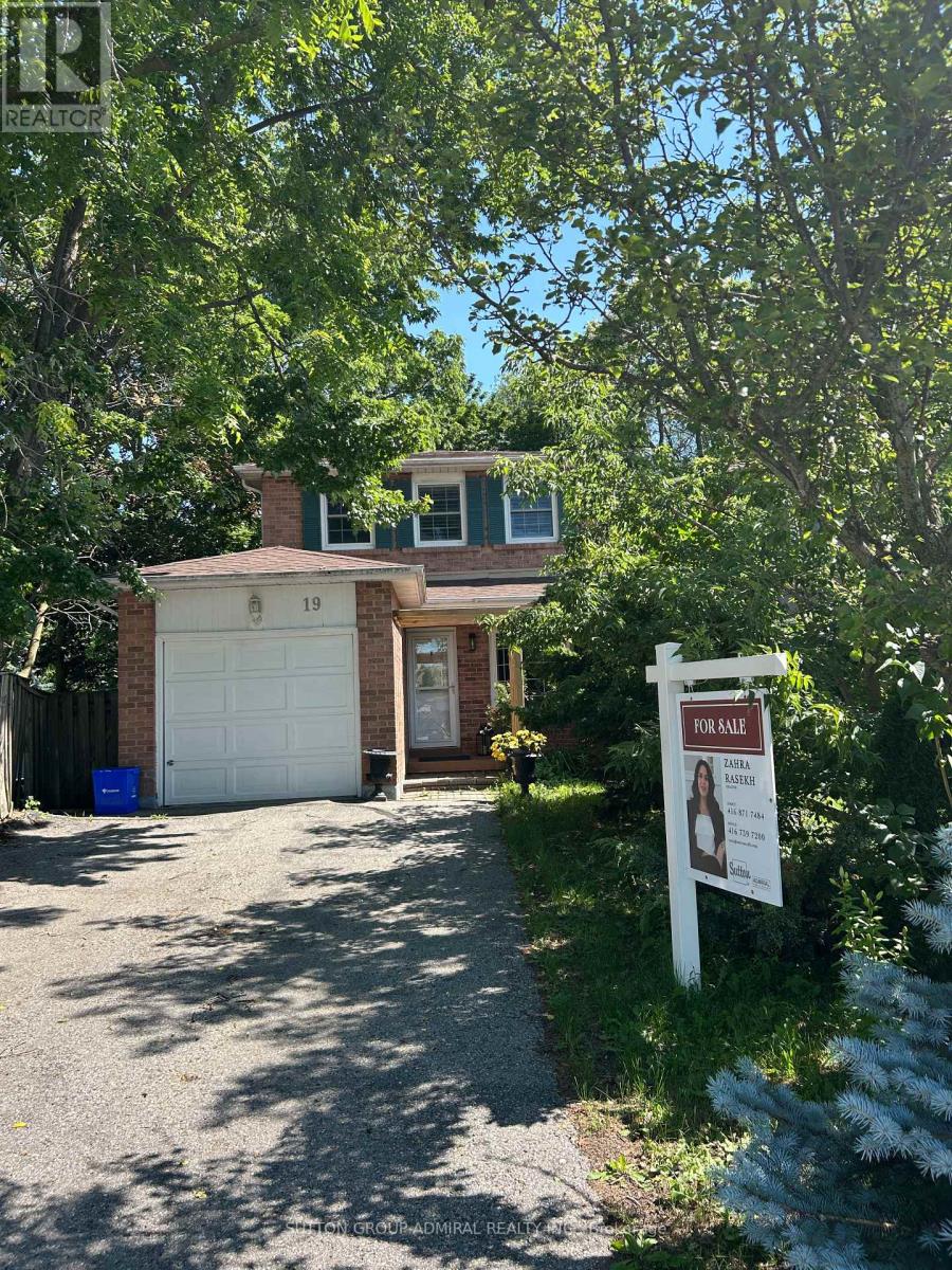 19 Backus Court, Markham (Raymerville), Ontario  L3P 6V6 - Photo 2 - N13561780