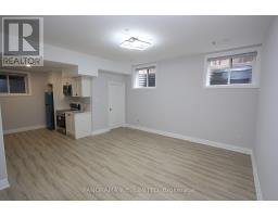 2 - 11 CRONIN DRIVE, Toronto, Ontario