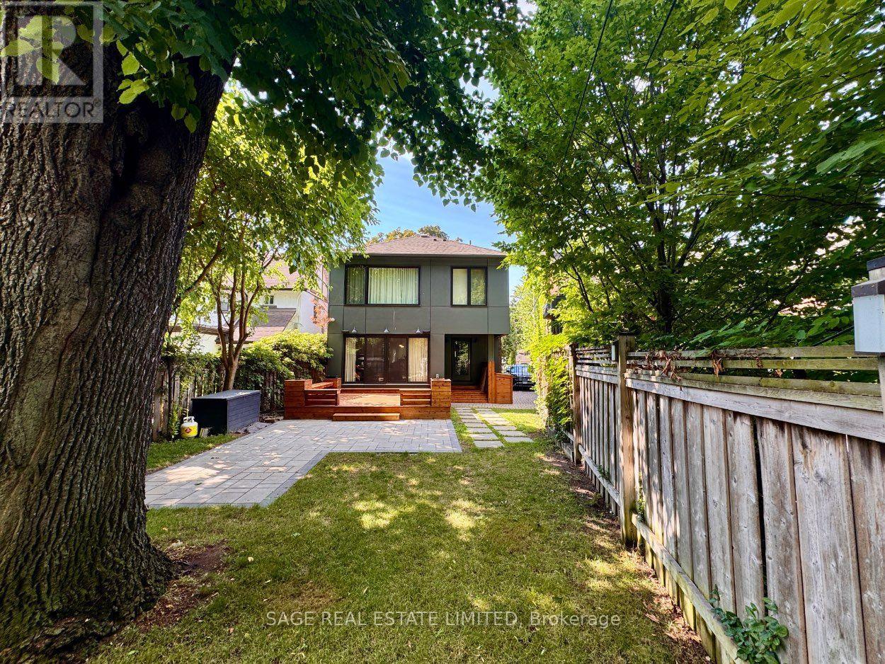 38 Baby Point Road, Toronto, Ontario  M6S 2B8 - Photo 2 - W13561538