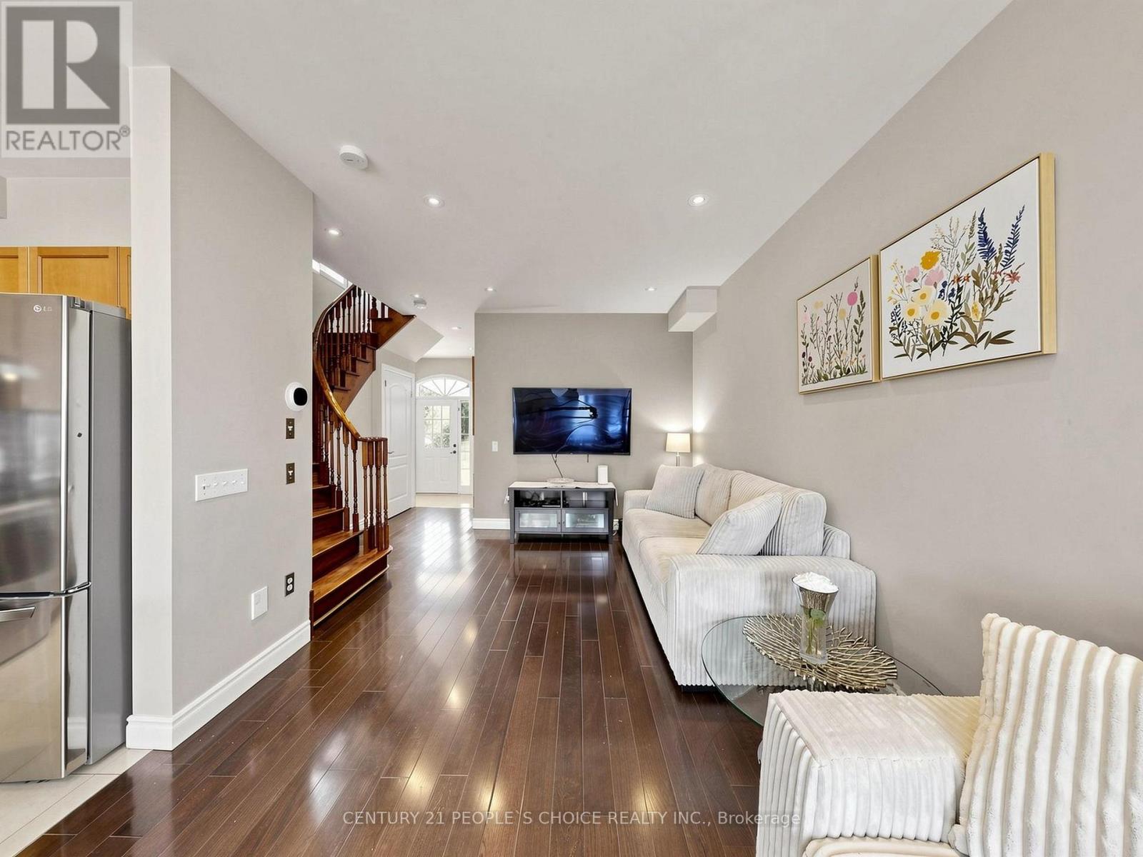 828 Khan Crescent, Mississauga, Ontario L5V 2R4 - Photo 11 - W13561596