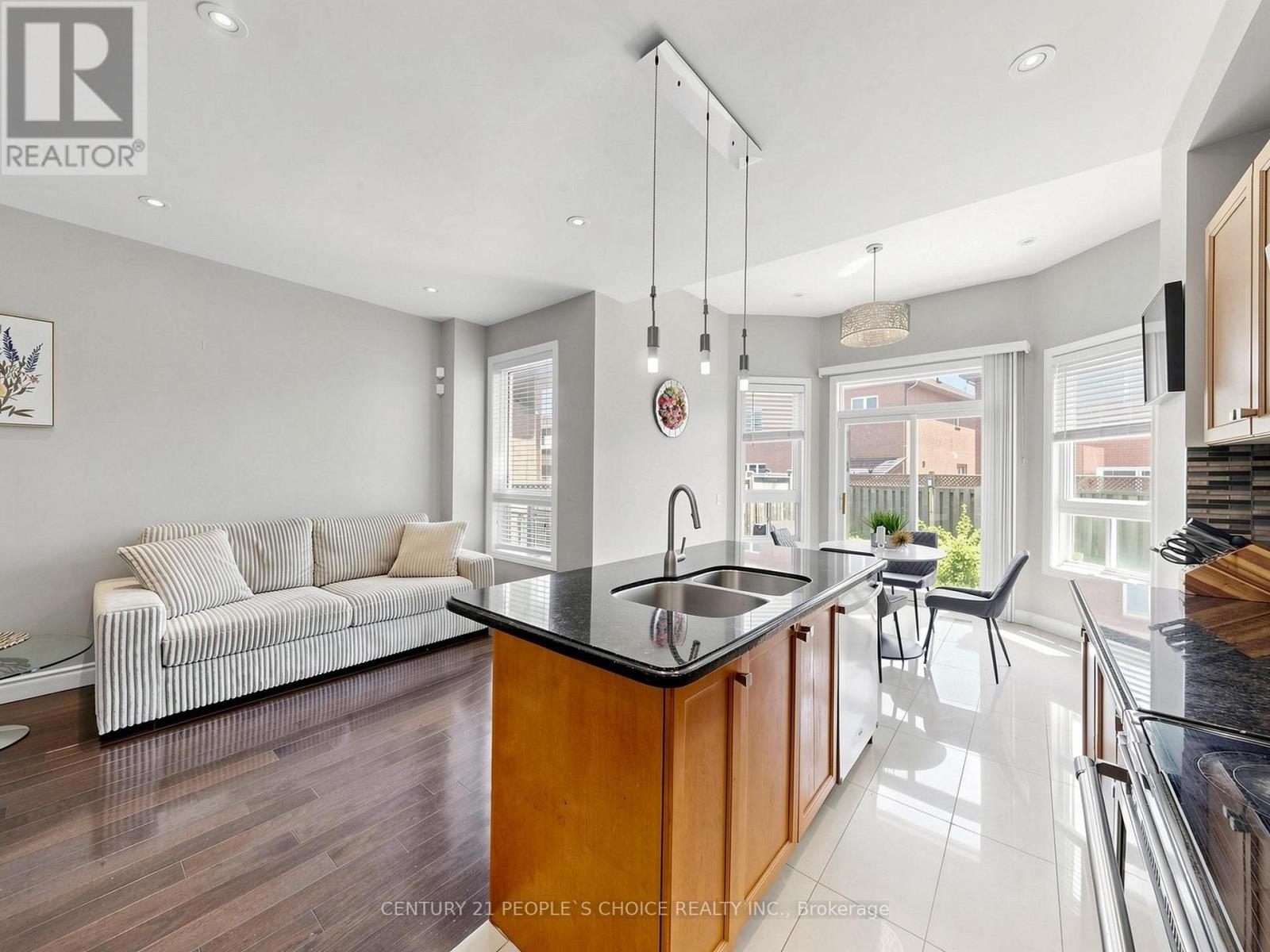 828 Khan Crescent, Mississauga, Ontario L5V 2R4 - Photo 13 - W13561596