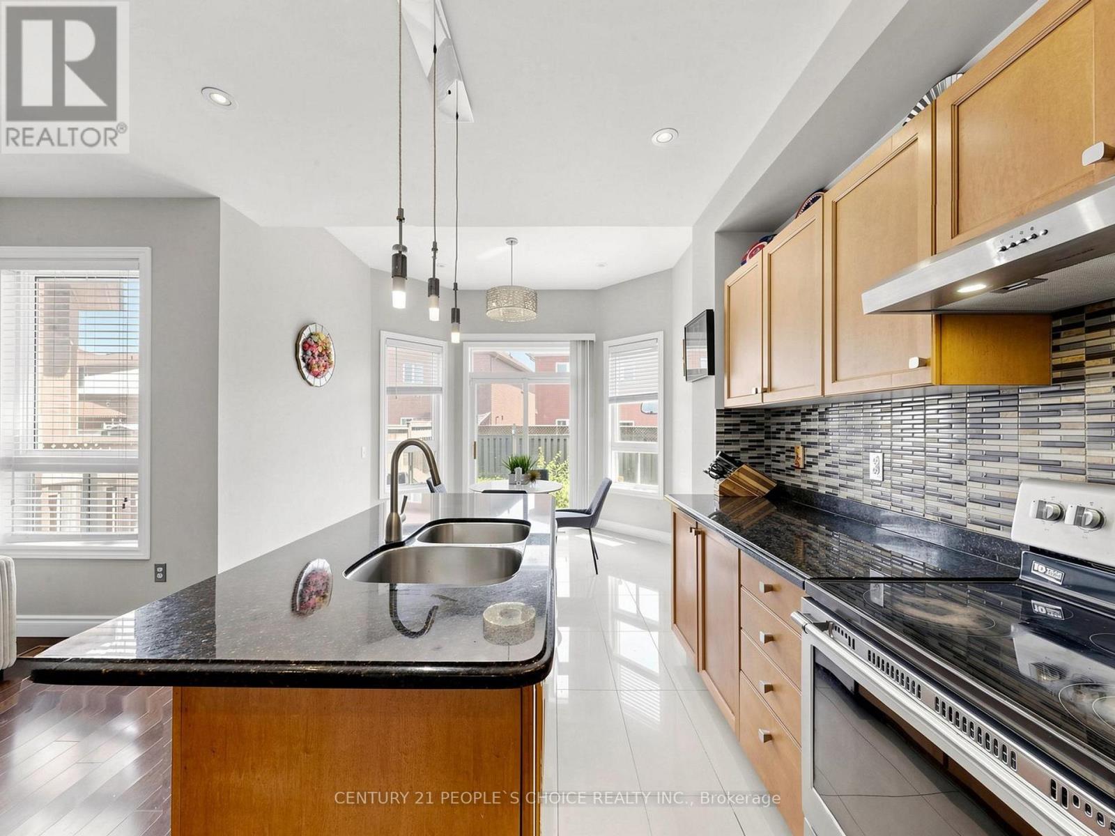 828 Khan Crescent, Mississauga, Ontario L5V 2R4 - Photo 14 - W13561596