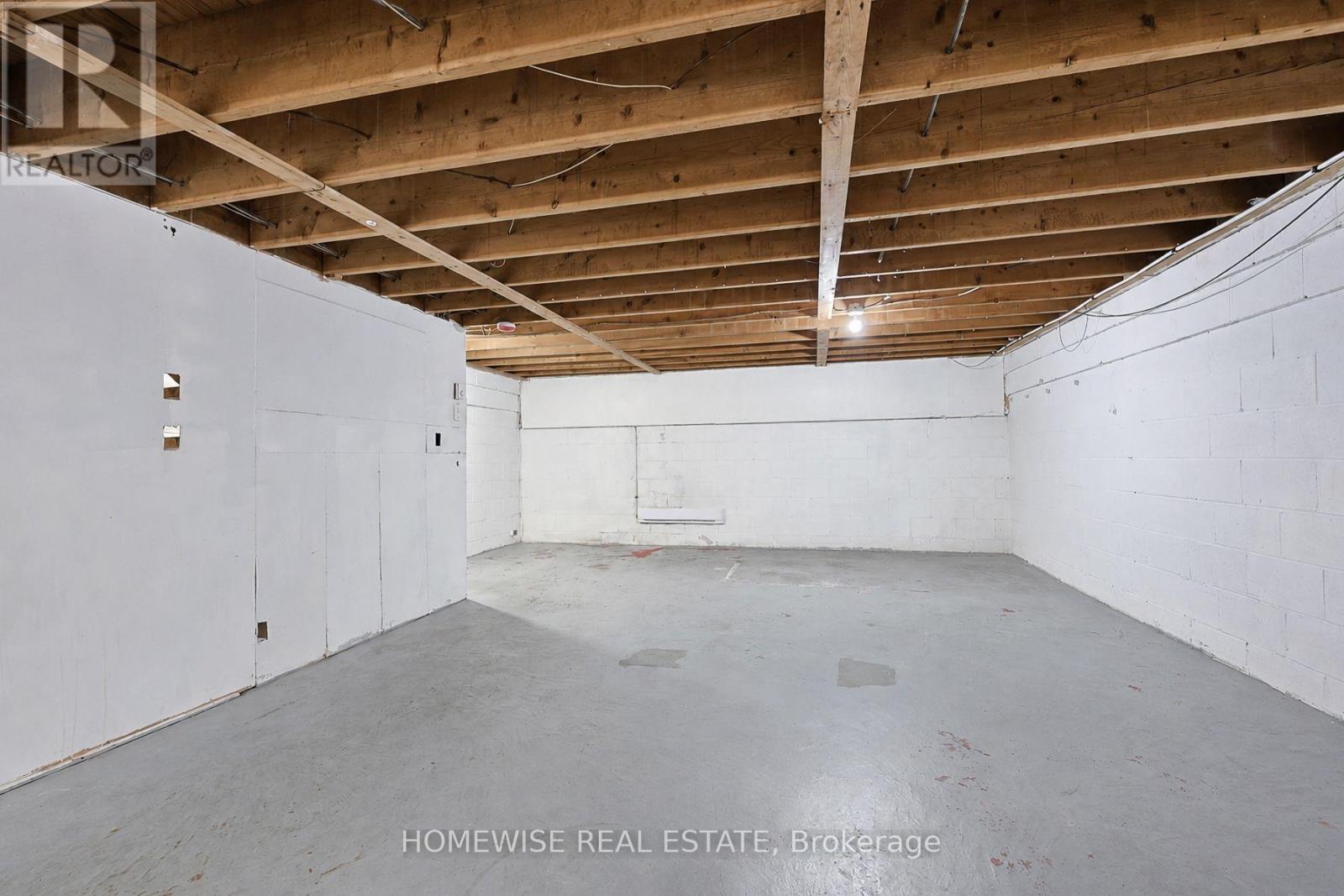 20 - 1350 Winding Trail, Mississauga, Ontario L4Y 2T8 - Photo 38 - W13561710