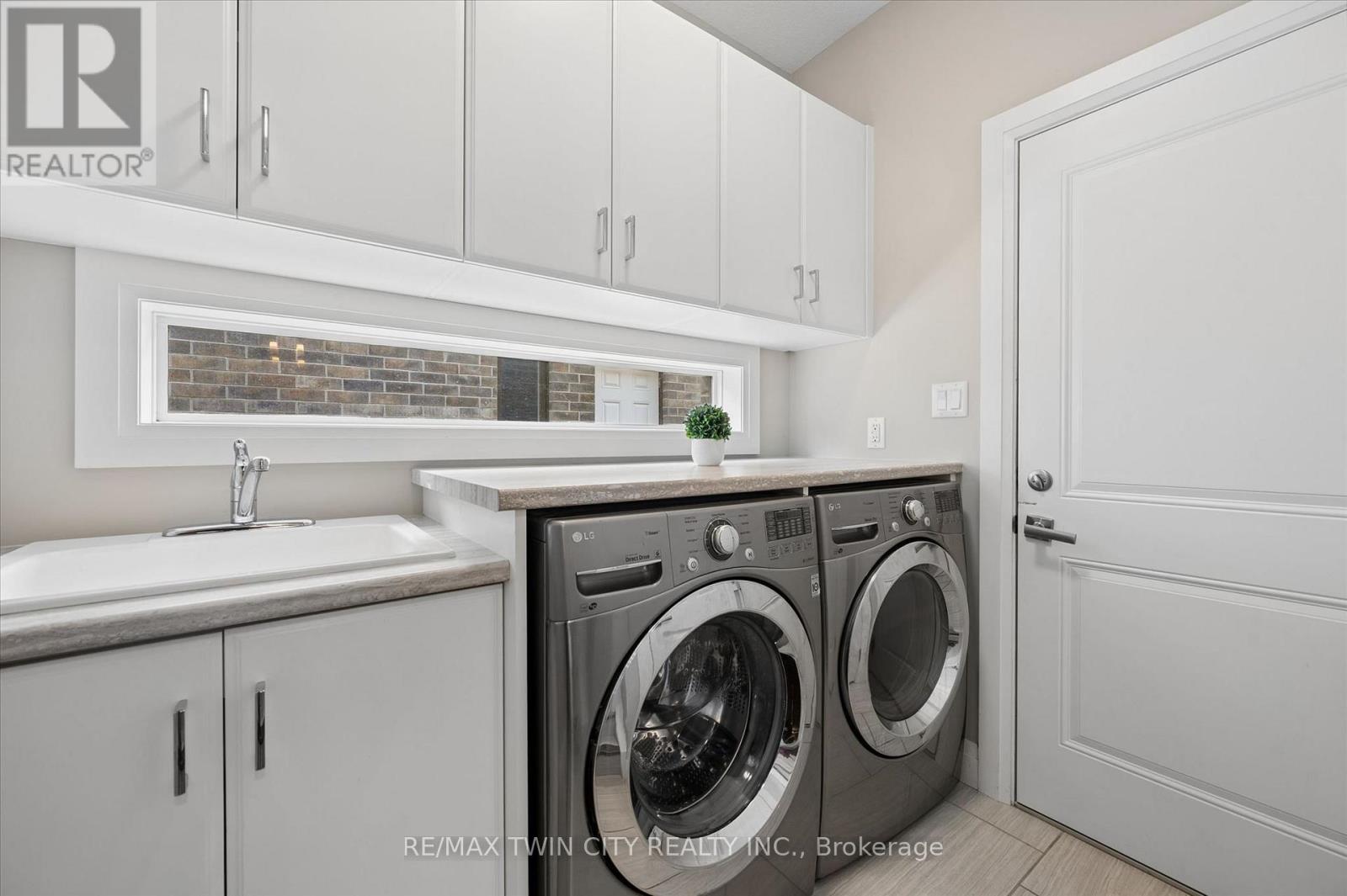 606 Pinery Trail, Waterloo, Ontario  N2V 2Y6 - Photo 22 - X13561526