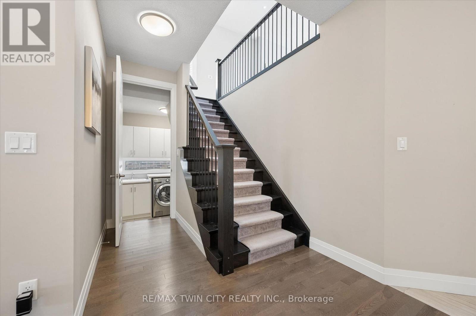 606 Pinery Trail, Waterloo, Ontario  N2V 2Y6 - Photo 23 - X13561526