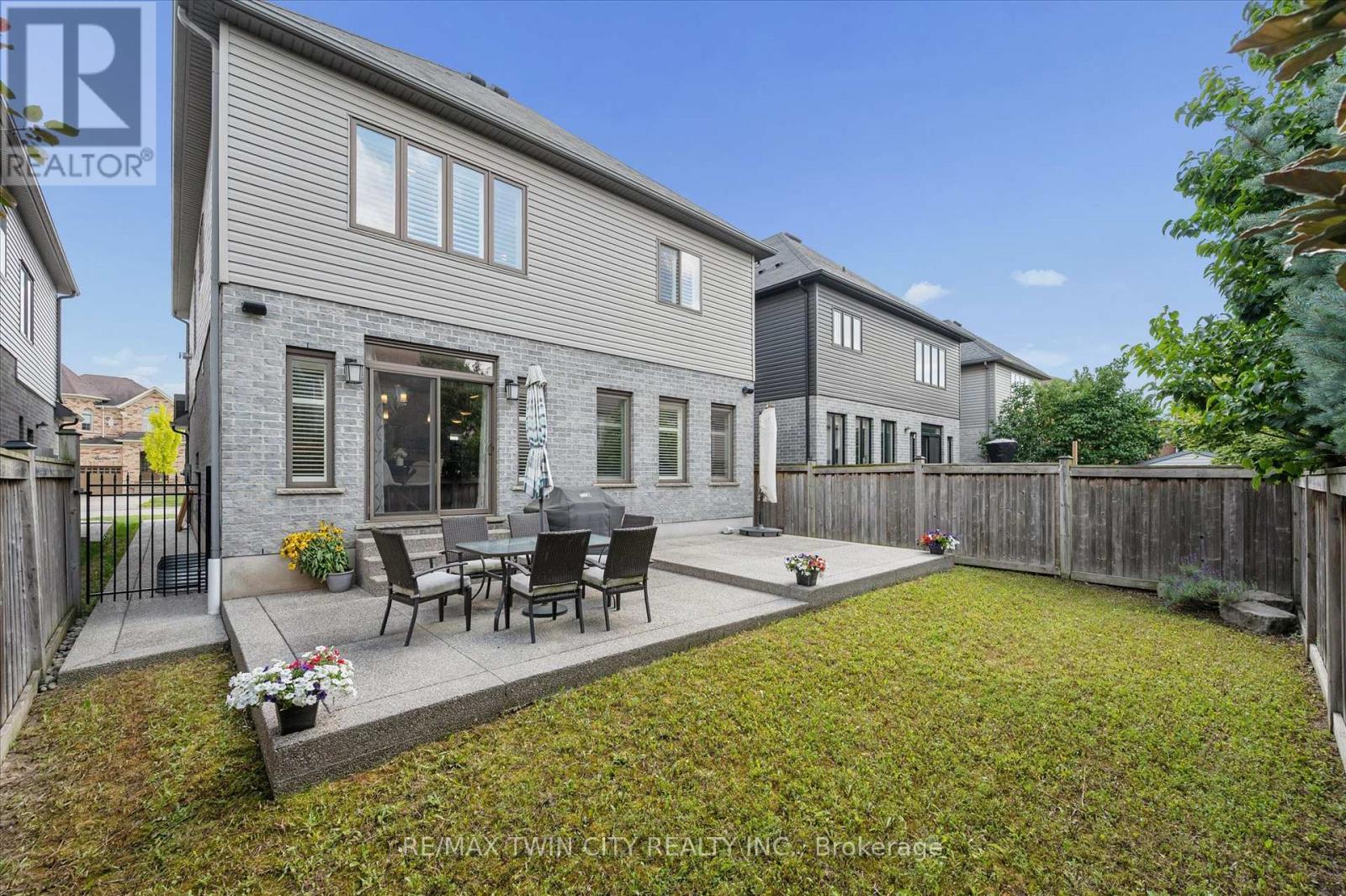 606 Pinery Trail, Waterloo, Ontario  N2V 2Y6 - Photo 47 - X13561526