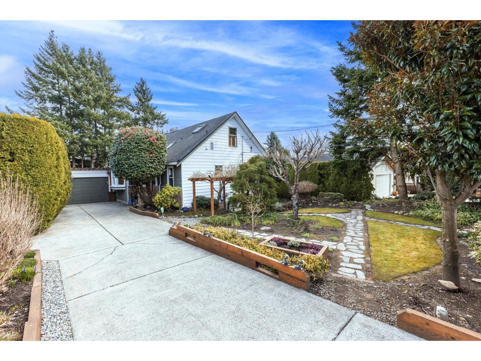 1196 Habgood Street, White Rock, British Columbia  V4B 4W9 - Photo 4 - R3145778