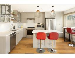 4004 Bluebird Road Unit# 305, Kelowna, British Columbia  V1W 1X6 - Photo 3 - 10393085