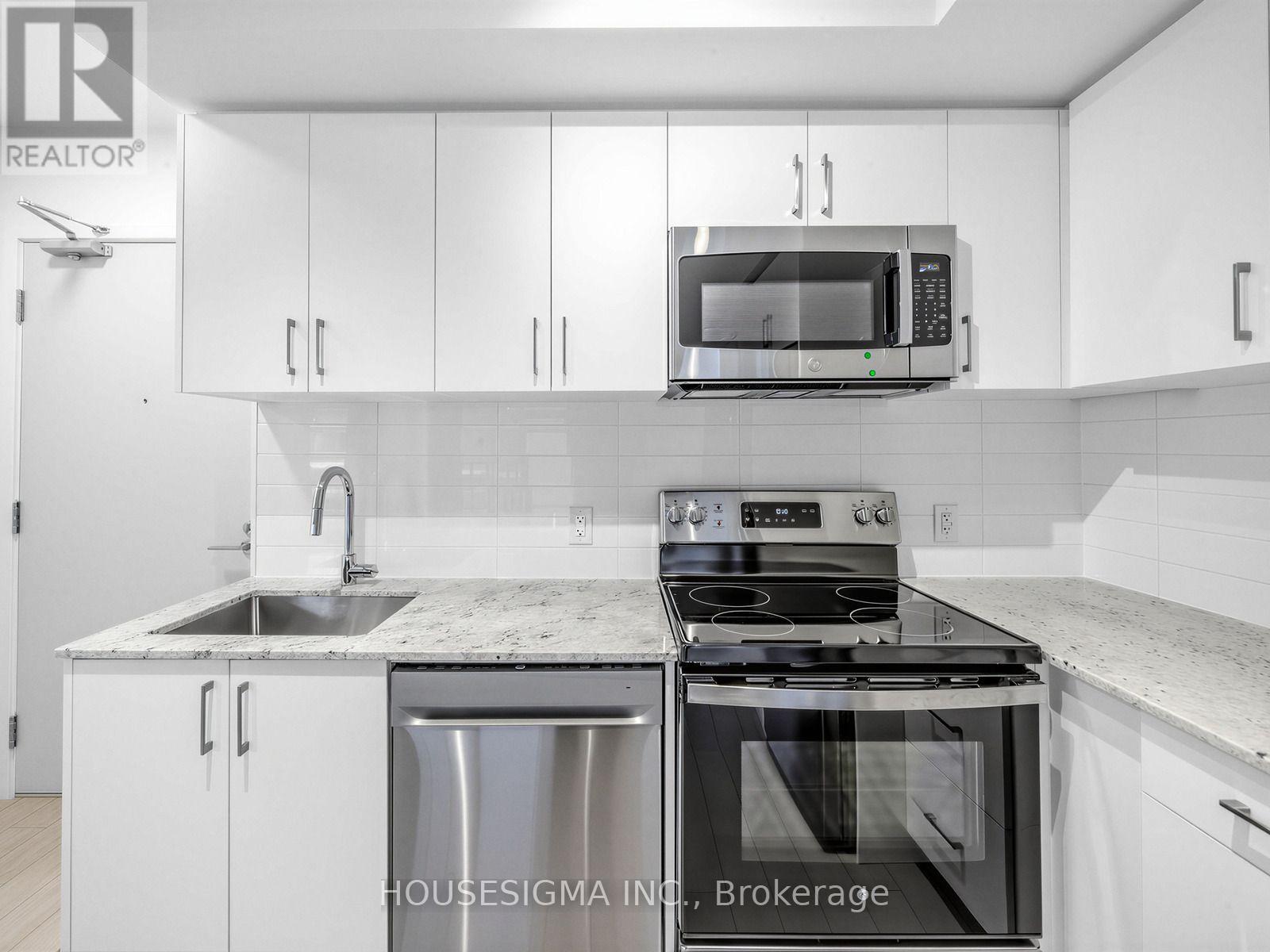 607 - 4010 Eglinton Avenue W, Toronto, Ontario  M9A 4M2 - Photo 3 - W13499356
