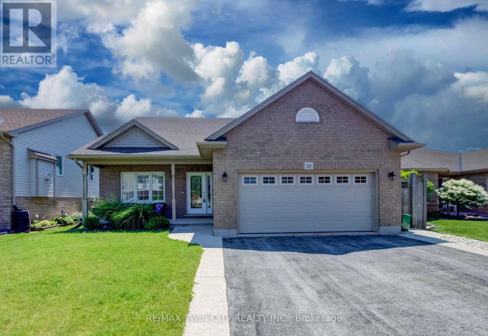 18 Cherry Avenue, West Lincoln, Ontario  L0R 2A0 - Photo 2 - X13561730
