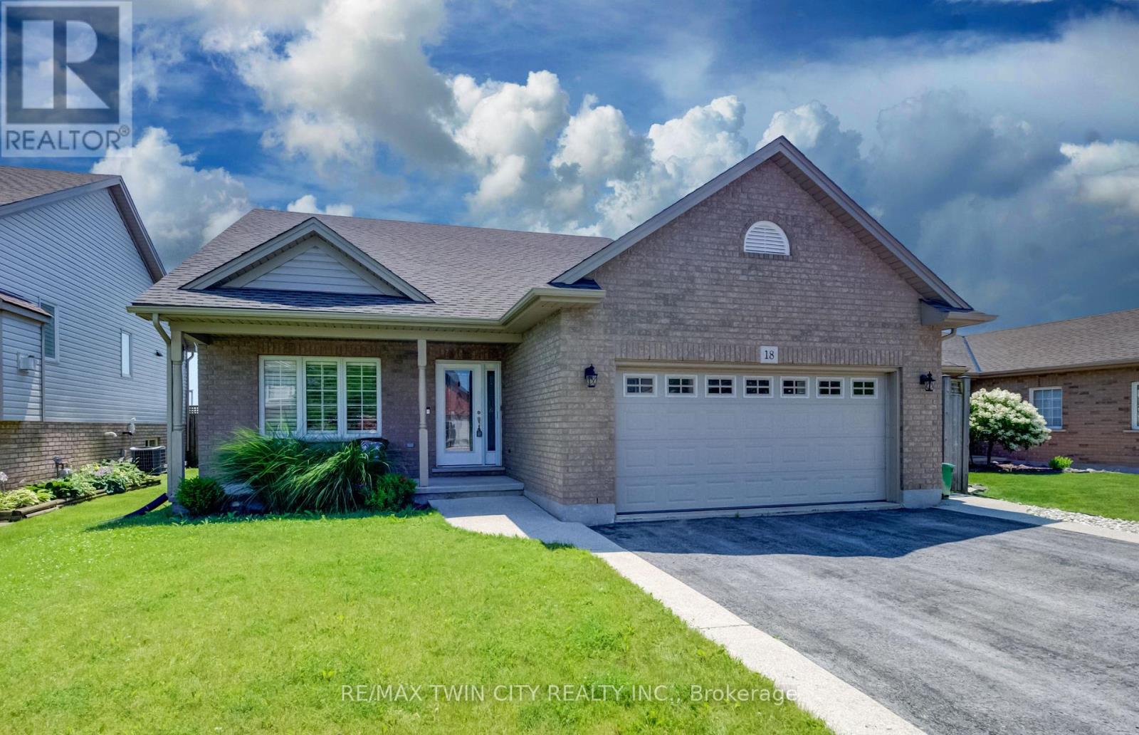 18 Cherry Avenue, West Lincoln, Ontario  L0R 2A0 - Photo 3 - X13561730