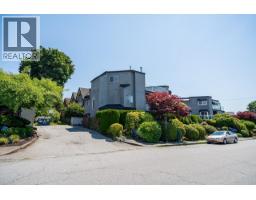 1416 MAHON AVENUE, North Vancouver, British Columbia
