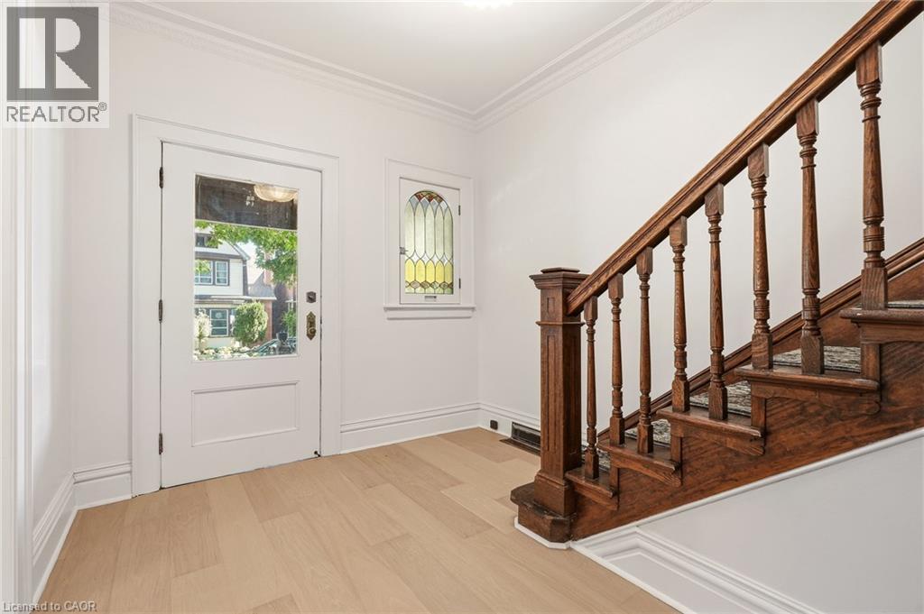 131 Markland Street, Hamilton, Ontario  L8P 2K3 - Photo 4 - 40843086