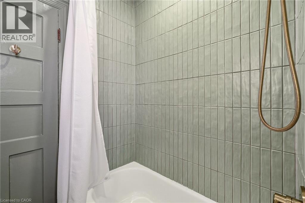 131 Markland Street, Hamilton, Ontario  L8P 2K3 - Photo 28 - 40843086