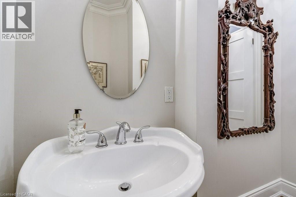 21 Chisholm Street, Oakville, Ontario  L6K 3W2 - Photo 19 - 40843655