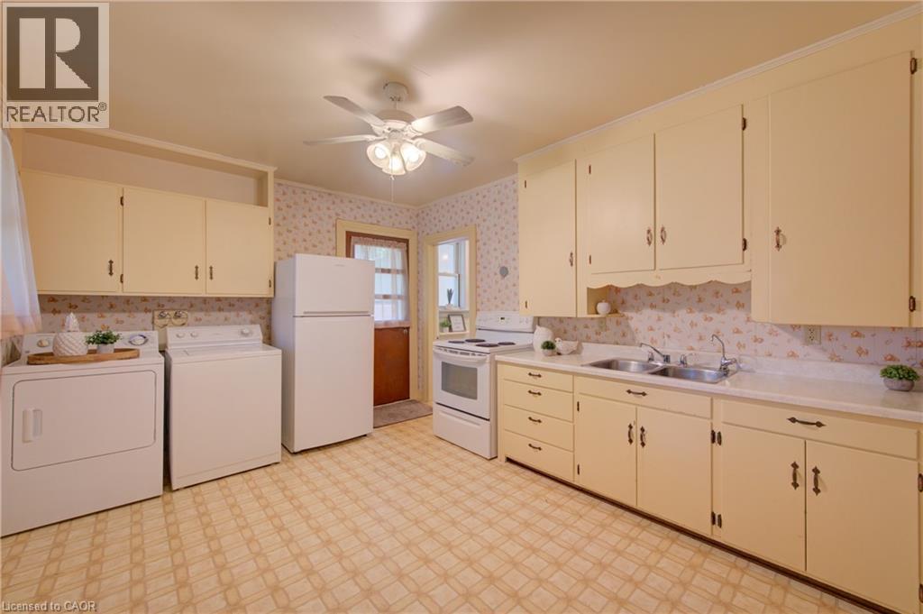 41 Dumfries Street, Cambridge, Ontario  N1S 1Y6 - Photo 17 - 40845076