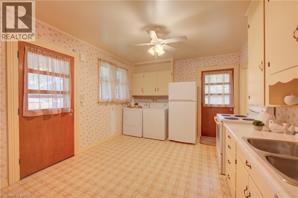 41 Dumfries Street, Cambridge, Ontario  N1S 1Y6 - Photo 14 - 40845076