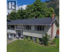 3551 HIGHWAY Drive, Trail, British Columbia