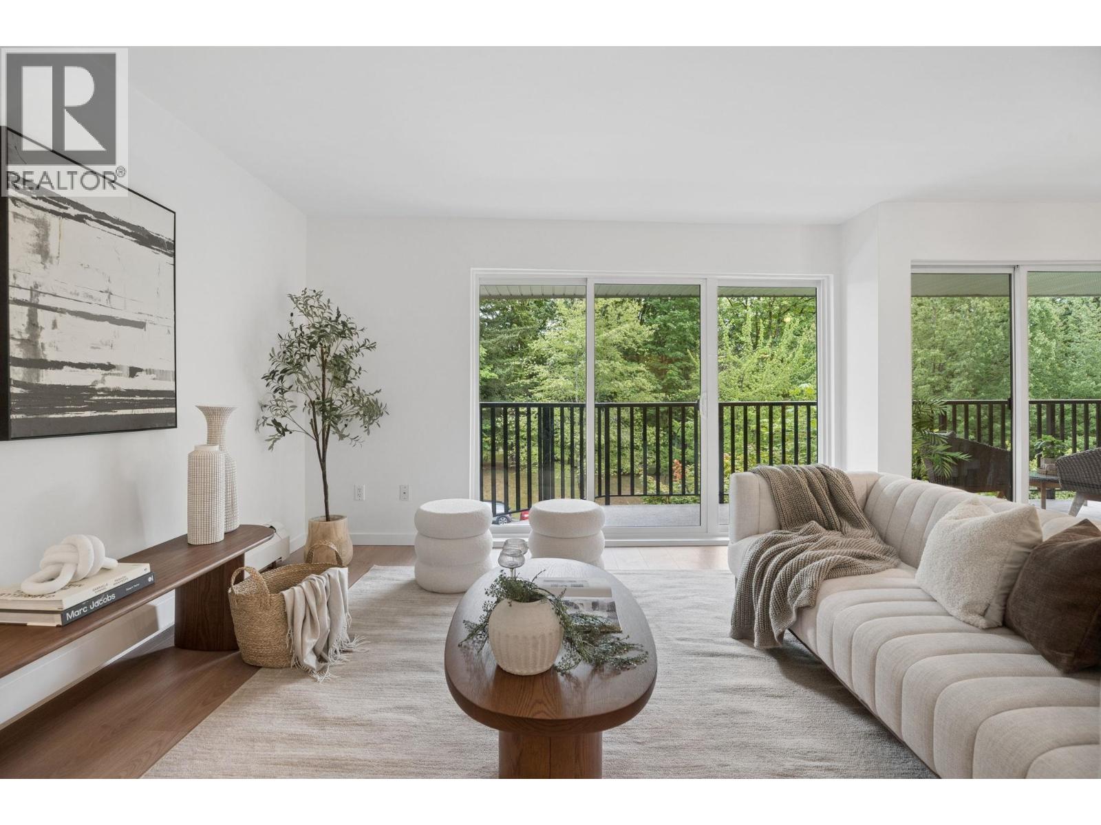 305 1945 WOODWAY PLACE, burnaby, British Columbia