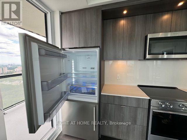 4304 - 30 Inn On The Park Drive, Toronto, Ontario  M3C 0P8 - Photo 17 - C13561646