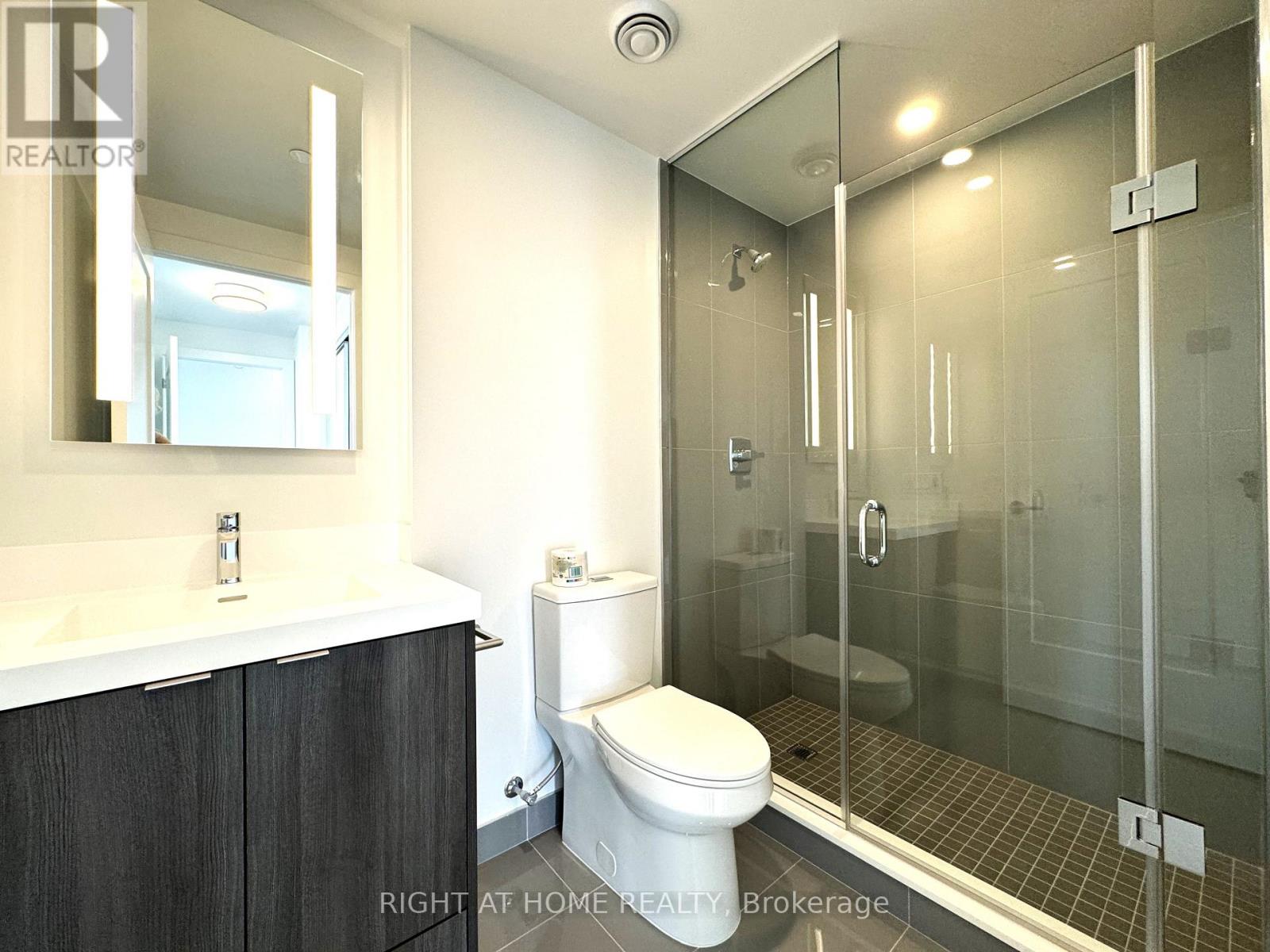 4304 - 30 Inn On The Park Drive, Toronto, Ontario  M3C 0P8 - Photo 23 - C13561646