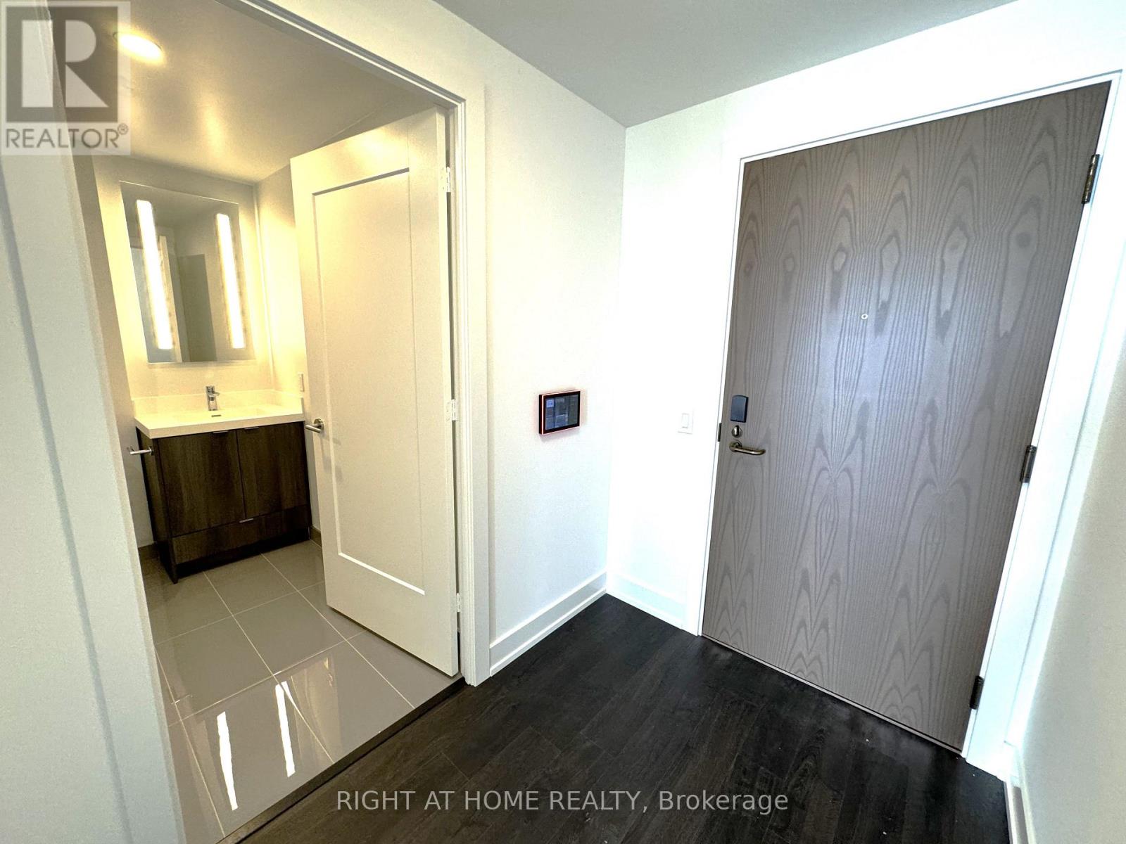 4304 - 30 Inn On The Park Drive, Toronto, Ontario  M3C 0P8 - Photo 29 - C13561646