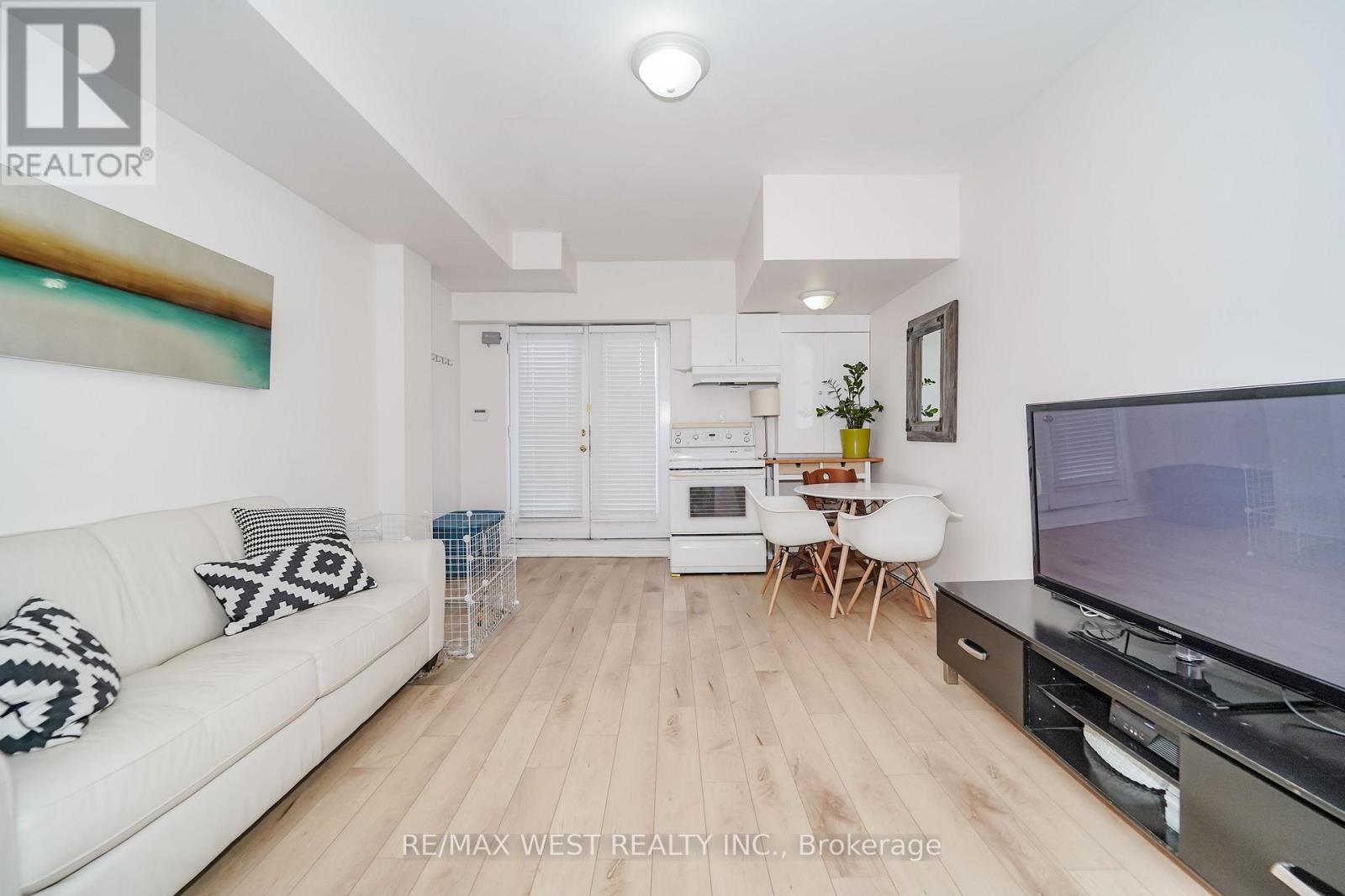 11 - 757 Sheppard Avenue W, Toronto, Ontario  M3H 2S9 - Photo 8 - C13561850