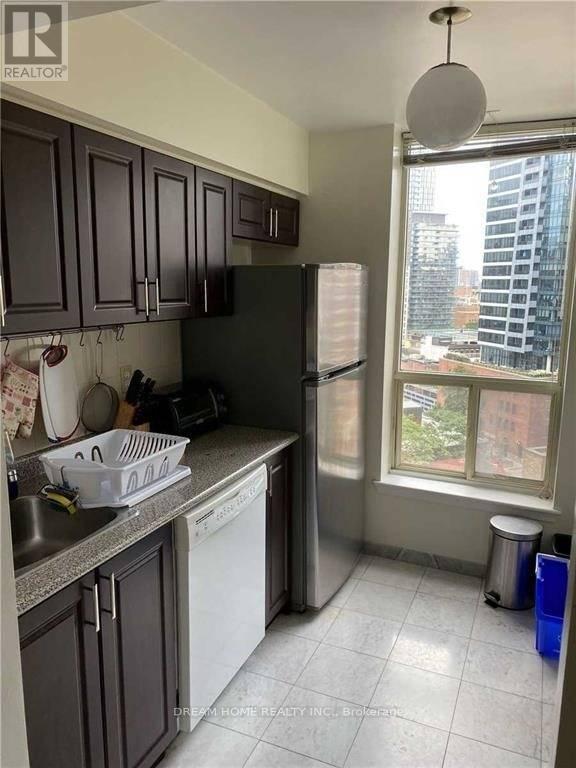 1106 - 44 St Joseph Street, Toronto, Ontario  M4Y 2W4 - Photo 13 - C13561900
