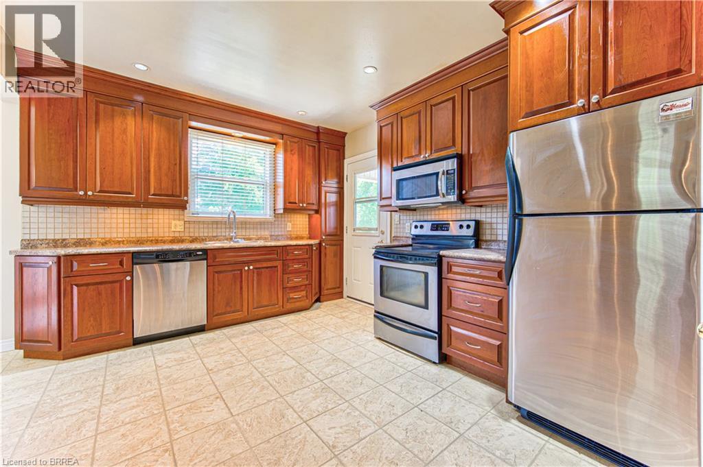 11 Hamilton Avenue, Brantford, Ontario  N3S 6Z4 - Photo 13 - 40844972