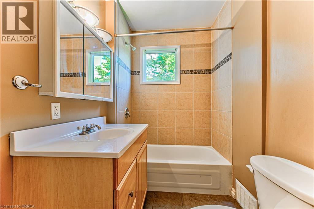 11 Hamilton Avenue, Brantford, Ontario  N3S 6Z4 - Photo 17 - 40844972