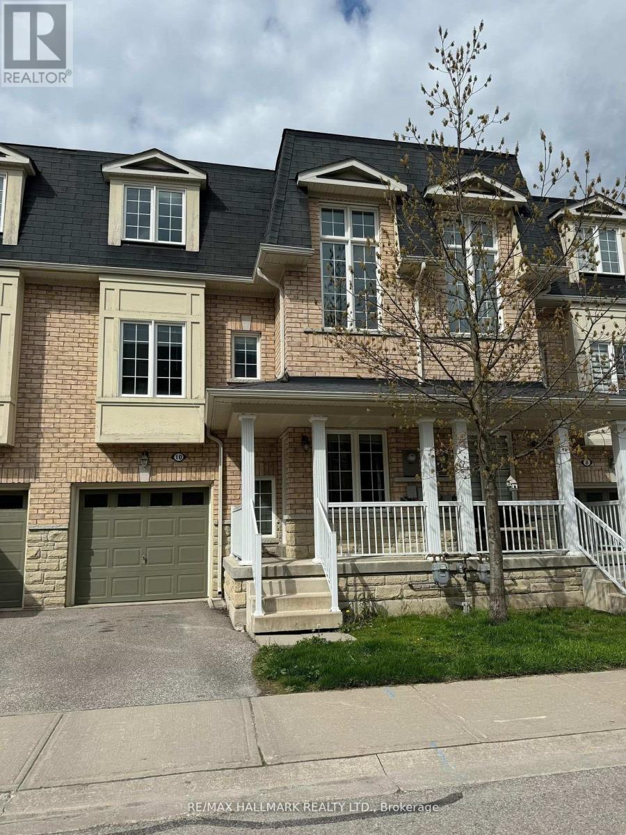 10 - 15 OLD COLONY ROAD, Richmond Hill (Oak Ridges Lake Wilcox)