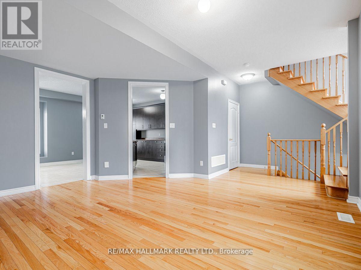 10 - 15 Old Colony Road, Richmond Hill, Ontario  L4E 4L5 - Photo 4 - N13561840