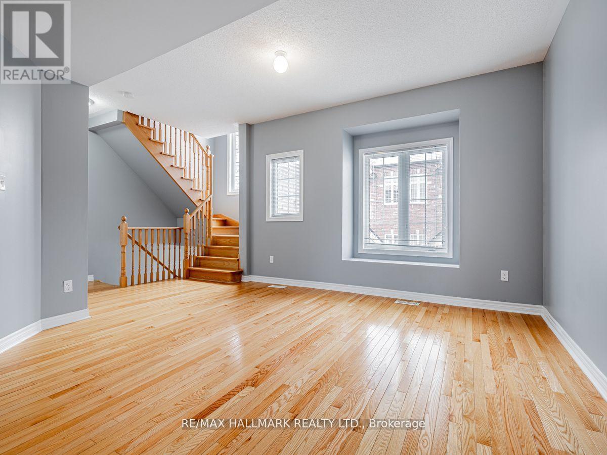 10 - 15 Old Colony Road, Richmond Hill, Ontario  L4E 4L5 - Photo 5 - N13561840