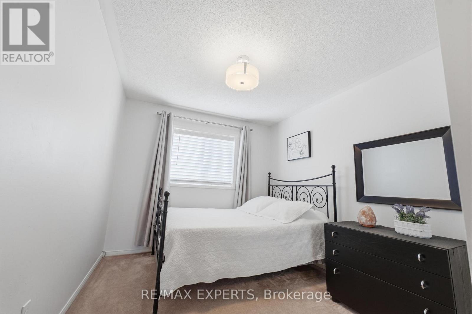 16 Piazza Crescent, Vaughan, Ontario  L4H 2C8 - Photo 17 - N13561854