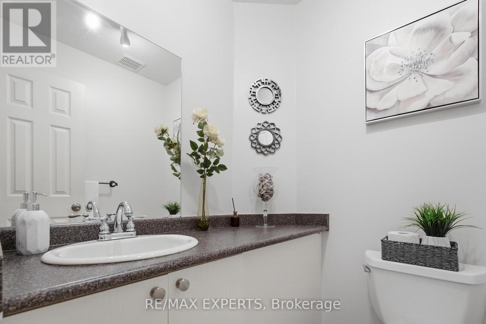 16 Piazza Crescent, Vaughan, Ontario  L4H 2C8 - Photo 32 - N13561854