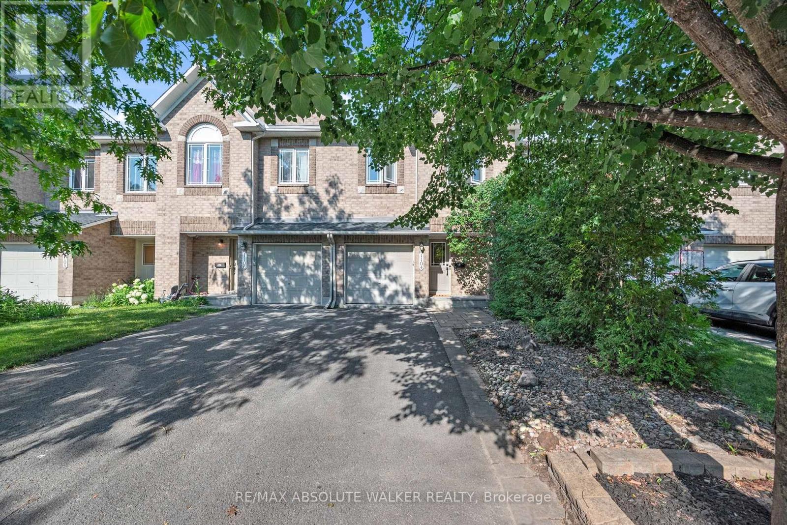 1104 CANDLEWOOD STREET, Ottawa, Ontario