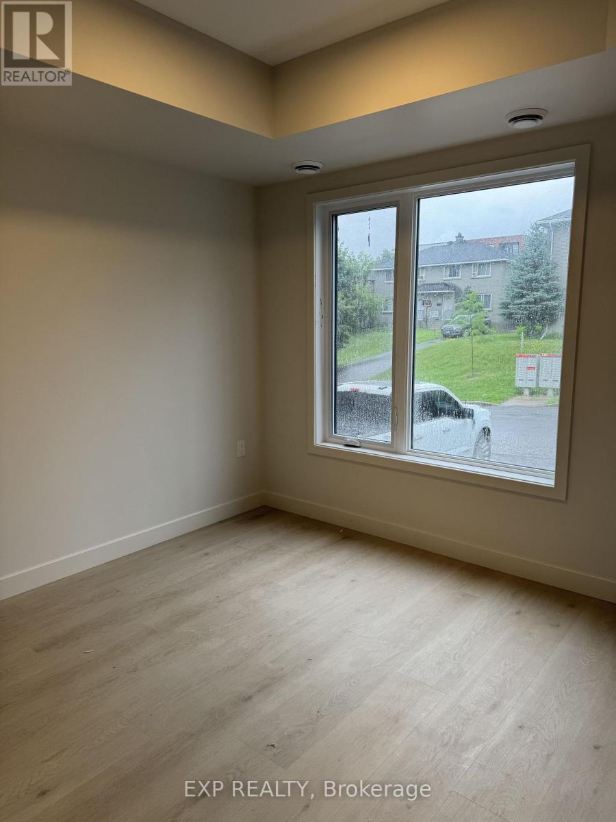 3 - 1301 Dorchester Avenue, Ottawa, Ontario  K1Z 8E8 - Photo 5 - X13561810